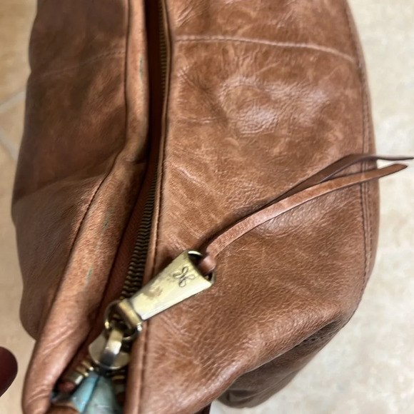 Hobo International Distressed Shoulder Bag - Picture 7 of 16